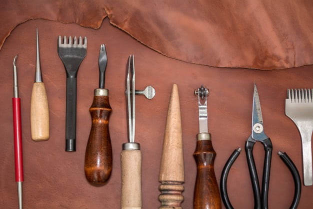 Best Leather Tooling Kit for Beginners